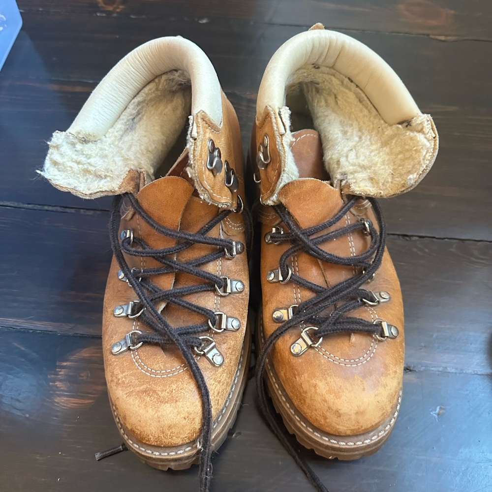 Vibram Vintage Hiking Boots